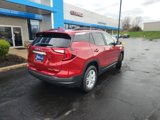 Used 2022 GMC Terrain SLE w/ Driver Convenience Package image 5