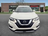 Used 2019 Nissan Rogue SV image 3
