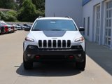 Used 2017 Jeep Cherokee Trailhawk image 5