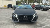 Used 2023 Nissan Altima 2.5 SV image 2