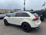 Used 2013 Lincoln MKX AWD image 3