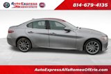 Used 2017 Alfa Romeo Giulia AWD image 2