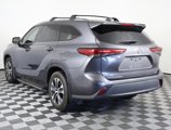 Used 2021 Toyota Highlander XLE image 5