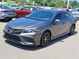 Used 2023 Toyota Camry SE image 2