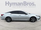 Used 2020 Nissan Altima 2.5 SR image 2