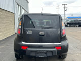 Used 2010 Kia Soul + image 4