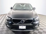 Used 2021 Volvo XC40 T5 Momentum image 2
