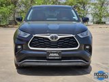 Used 2020 Toyota Highlander LE image 2