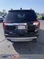 Used 2021 GMC Acadia SLE w/ Driver Convenience Package image 4
