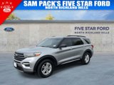 Used 2021 Ford Explorer XLT w/ Equipment Group 202A image 4