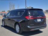 Used 2023 Chrysler Pacifica Touring-L image 3