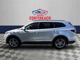 Used 2018 Hyundai Santa Fe SE image 5