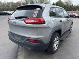 Used 2016 Jeep Cherokee Sport image 3