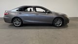 Used 2017 Toyota Camry SE image 2