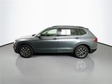 Used 2019 Volkswagen Tiguan SE w/ Panoramic Sunroof Package image 4
