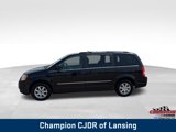 Used 2010 Chrysler Town & Country Touring w/ Family Value Group image 4