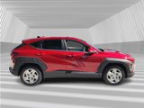 Used 2024 Hyundai Kona SE image 2