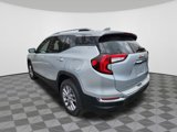 Used 2022 GMC Terrain SLT image 3