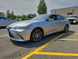 Certified 2022 Lexus ES 350 w/ Premium Package image 3