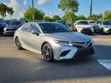 Used 2019 Toyota Camry SE image 4