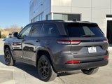 New 2025 Jeep Grand Cherokee Altitude image 4
