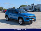 New 2025 Jeep Compass Latitude image 3