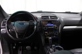 Used 2017 Ford Explorer XLT image 2