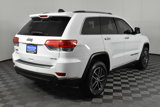 Used 2017 Jeep Grand Cherokee Limited image 6