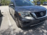 Used 2017 Nissan Pathfinder SV image 3