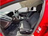Used 2017 Ford Focus SE image 2