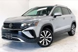 Used 2024 Volkswagen Taos SE image 2