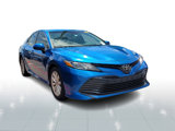Used 2020 Toyota Camry LE image 3