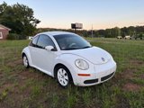 Used 2010 Volkswagen Beetle Coupe image 3