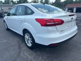 Used 2017 Ford Focus SE image 5