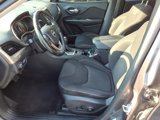 Used 2016 Jeep Cherokee Latitude image 6