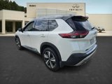 Used 2021 Nissan Rogue Platinum image 4