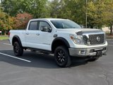 Used 2018 Nissan Titan SV image 4