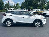 Used 2021 Nissan Kicks S image 3
