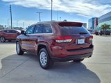 Used 2021 Jeep Grand Cherokee Laredo X image 3