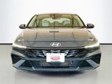 Used 2024 Hyundai Elantra Limited image 2
