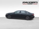 Used 2022 Volkswagen Passat 2.0T image 3