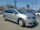 Certified 2020 Chrysler Pacifica Touring-L image 3