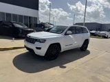 Used 2018 Jeep Grand Cherokee Altitude image 2