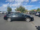 Used 2017 Toyota Avalon Limited image 3