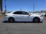 Used 2021 Toyota Camry SE image 3