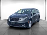 Used 2023 Chrysler Pacifica Touring-L image 3