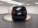 Used 2017 Chrysler Pacifica Touring-L w/ Tire & Wheel Group image 4