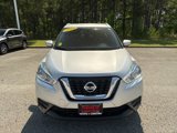 Used 2018 Nissan Kicks SV image 2