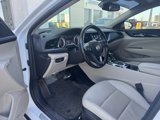 Used 2018 Buick Regal Essence image 5