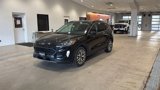 Used 2022 Ford Escape Titanium image 2